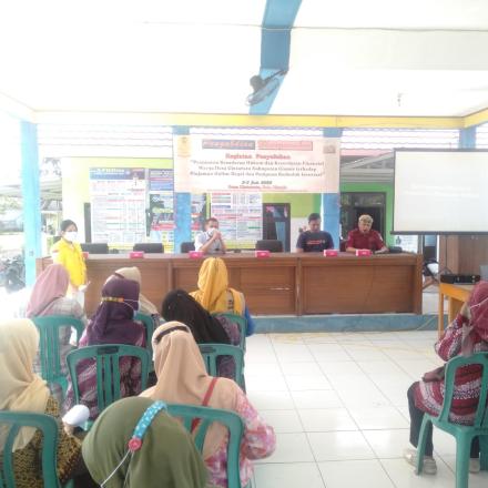 Wujudkan Lingkungan Sadar Hukum dan Finansial, Fakulas Hukum UI Gelar Penyuluhan Bersama Warga Desa