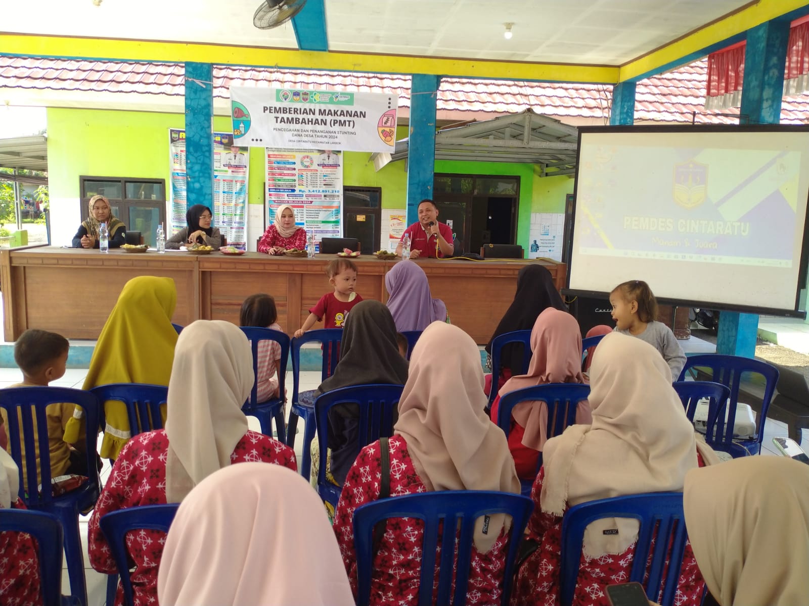 PEMBERIAN MAKANAN TAMBAHAN ( PMT ) - DESA CINTARATU