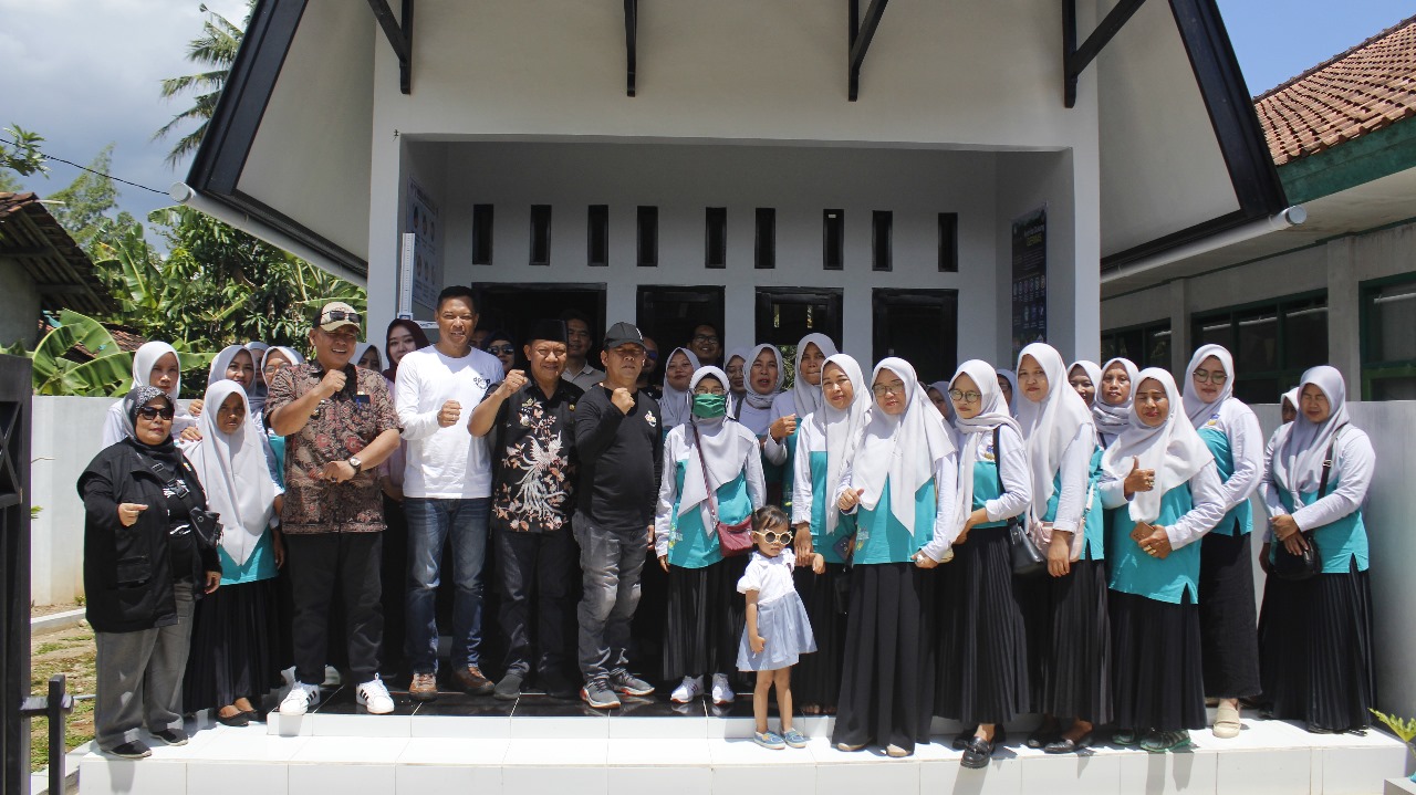 KUNJUNGAN KERJA DPMD PROVINSI JAWA BARAT KE DESA CINTARATU